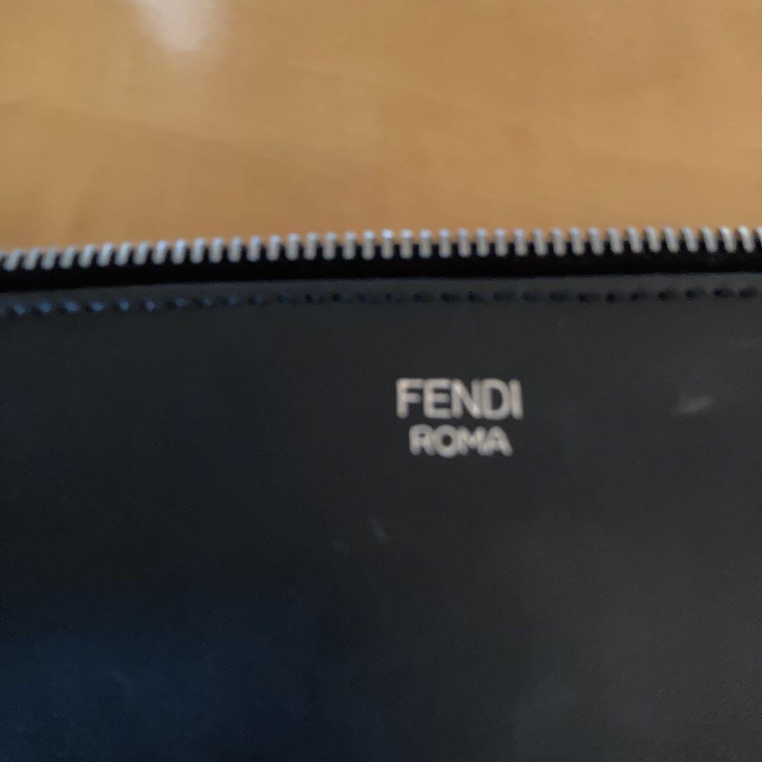 FENDIモンスタークラッチバック