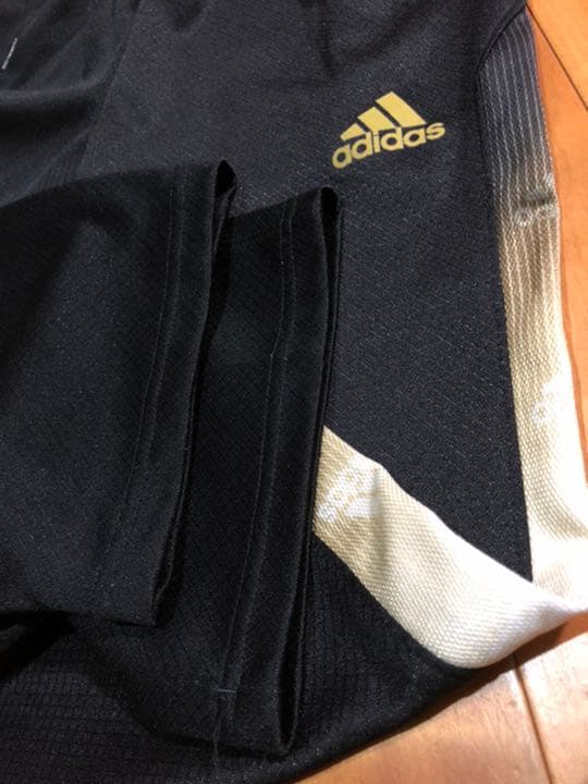 メルカリ Adidas アディダス ジャージ ジュニア150 ウェア 1 350 中古や未使用のフリマ メルカリ Adidas アディダス ジャージ ジュニア150 ウェア 1 350 中古や未使用のフリマ