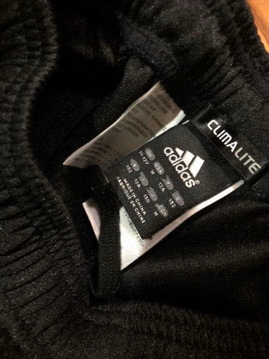 メルカリ Adidas アディダス ジャージ ジュニア150 ウェア 1 350 中古や未使用のフリマ メルカリ Adidas アディダス ジャージ ジュニア150 ウェア 1 350 中古や未使用のフリマ