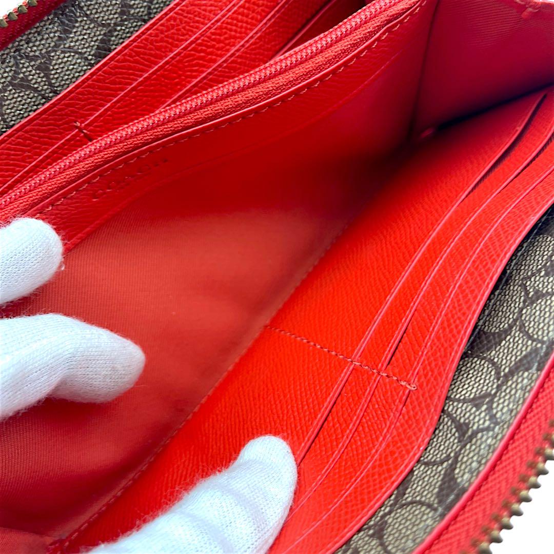 【未使用級】COACH　コーチ　長財布　レザー　レッド　ラウンドファスナー