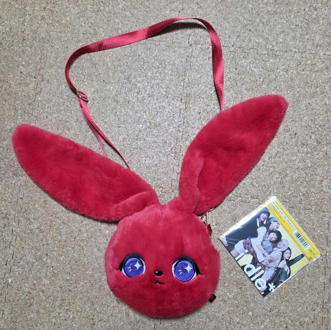 i-dle アイドゥル ウギ GIGI カバン バッグ トレカなし