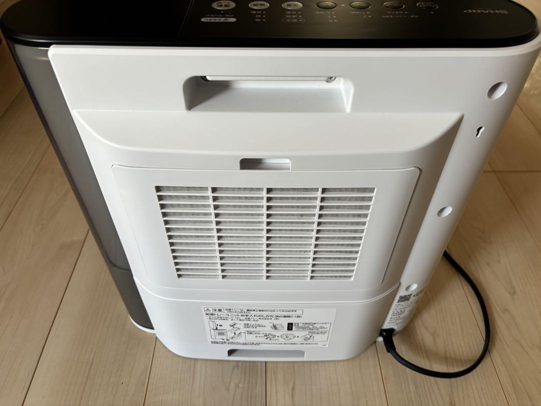 シャープ　加湿セラミックファンヒーター　HX-PK 12-W 2021年製