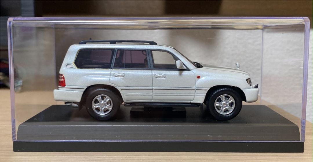 ハイストーリー　1/43ランドクルーザー100 ホワイト Hi-Story 1/43 Toyota LAND CRUISER ZX (2021) プレシャス