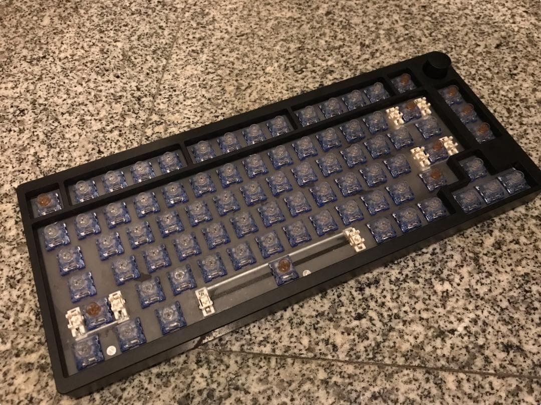 EPOMAKER P75 ホッドスワップ対応 アルミキーボード 軸交換品