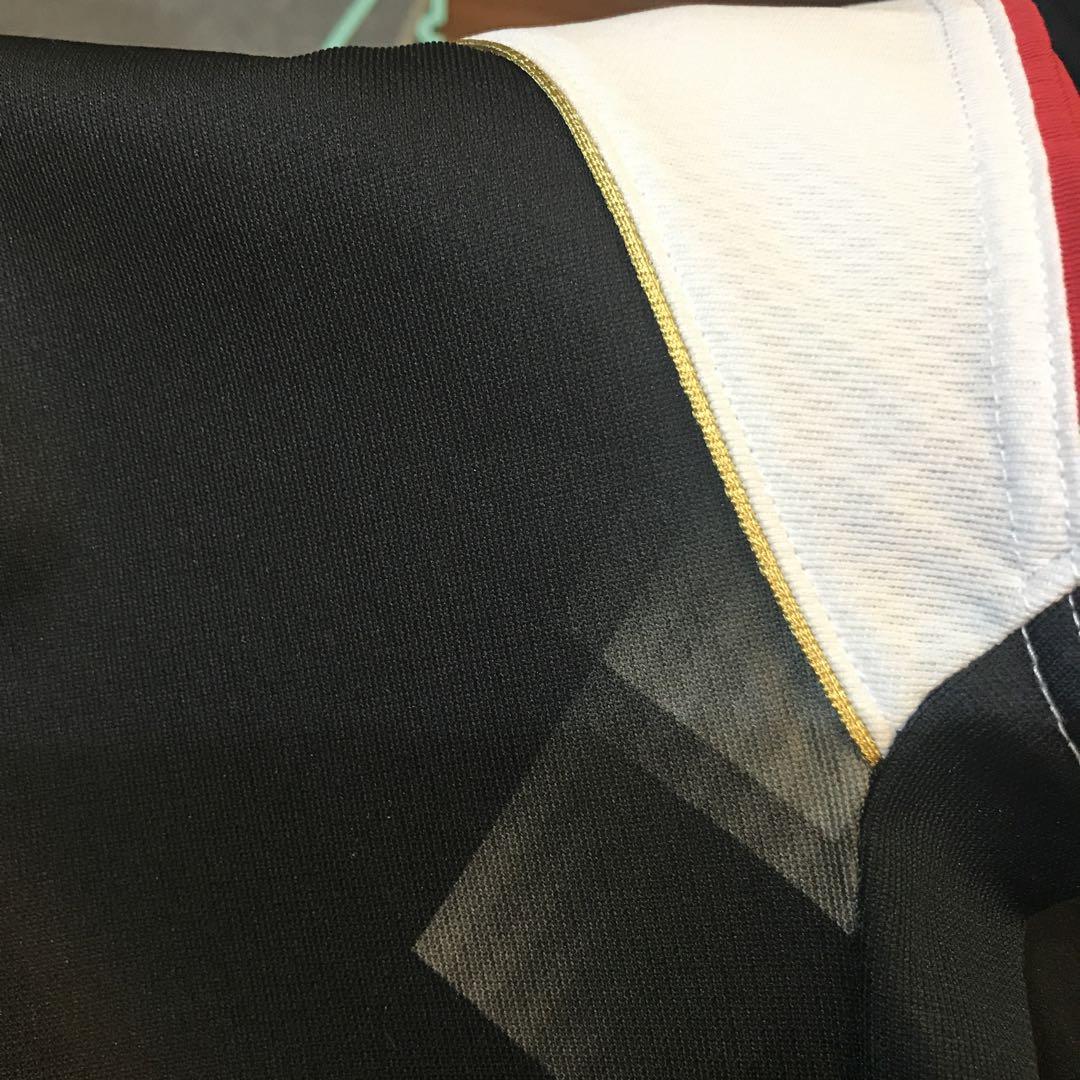 美品YONEX バドミントンゲームシャツ ブラック/ホワイト/レッド試合オッケー