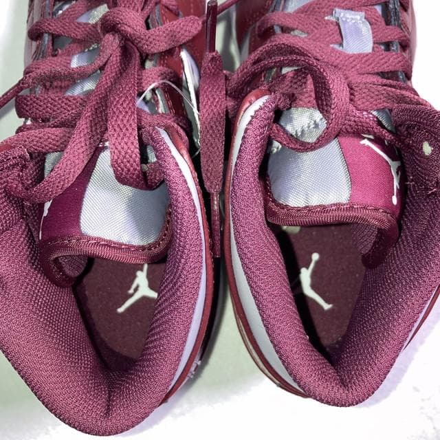 エアジョーダン1 MID GS 赤 灰 白 22.5cm 箱付き