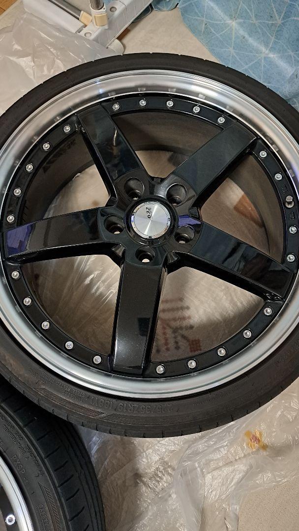 とし　ロクサーニ グラスターファイブ１９インチ 225/35R19