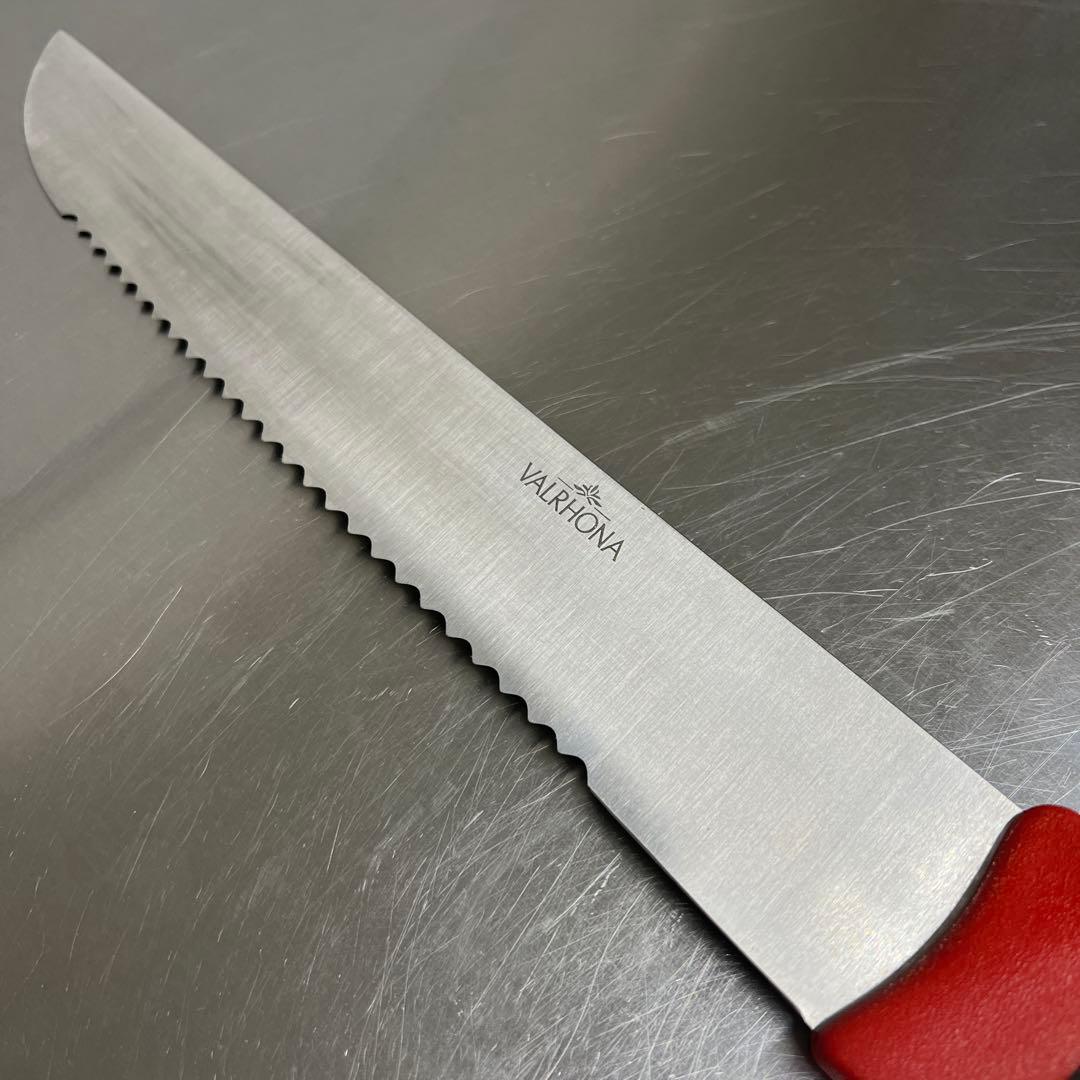 VALRHONA社のチョコレートナイフ VALRHONA社のチョコレートナイフ お菓子作りになくてはならない