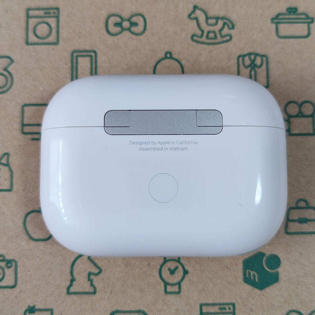 Apple AirPods Pro 2世代 充電ケースのみ 631