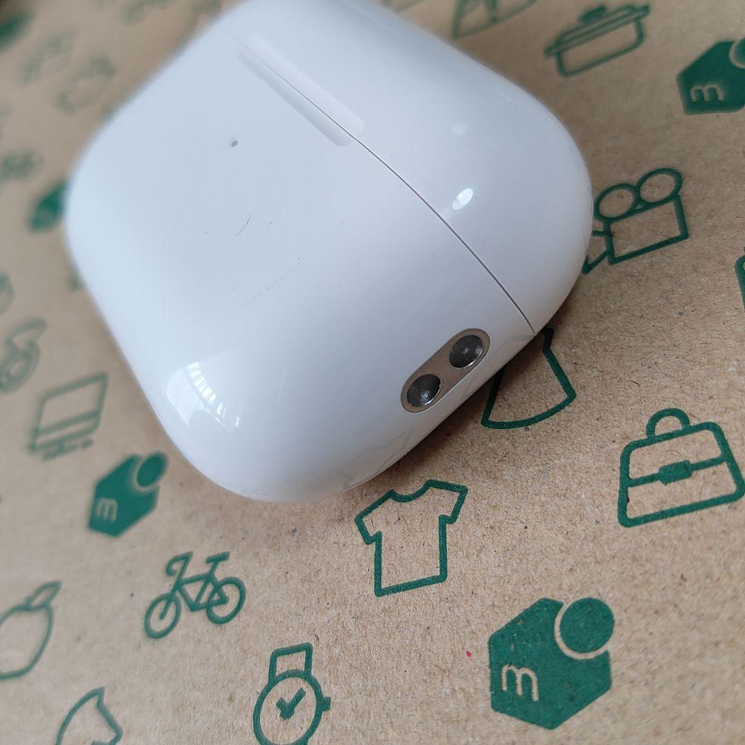 Apple AirPods Pro 2世代 充電ケースのみ 631