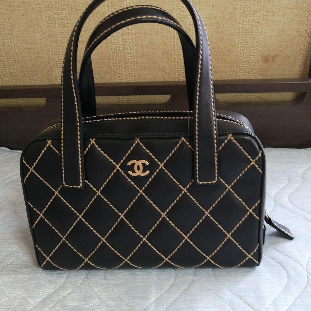 Chanel ブラック キルティング ハンドバッグ　お値引き不可です。