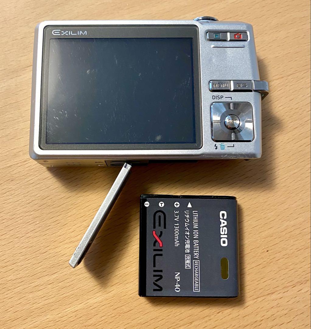 CASIO EXILIM EX-Z600 箱あり　ストラップ、USBケーブル無し CASIO EXILIM EX-Z600 箱あり ストラップ、USBケーブル無し