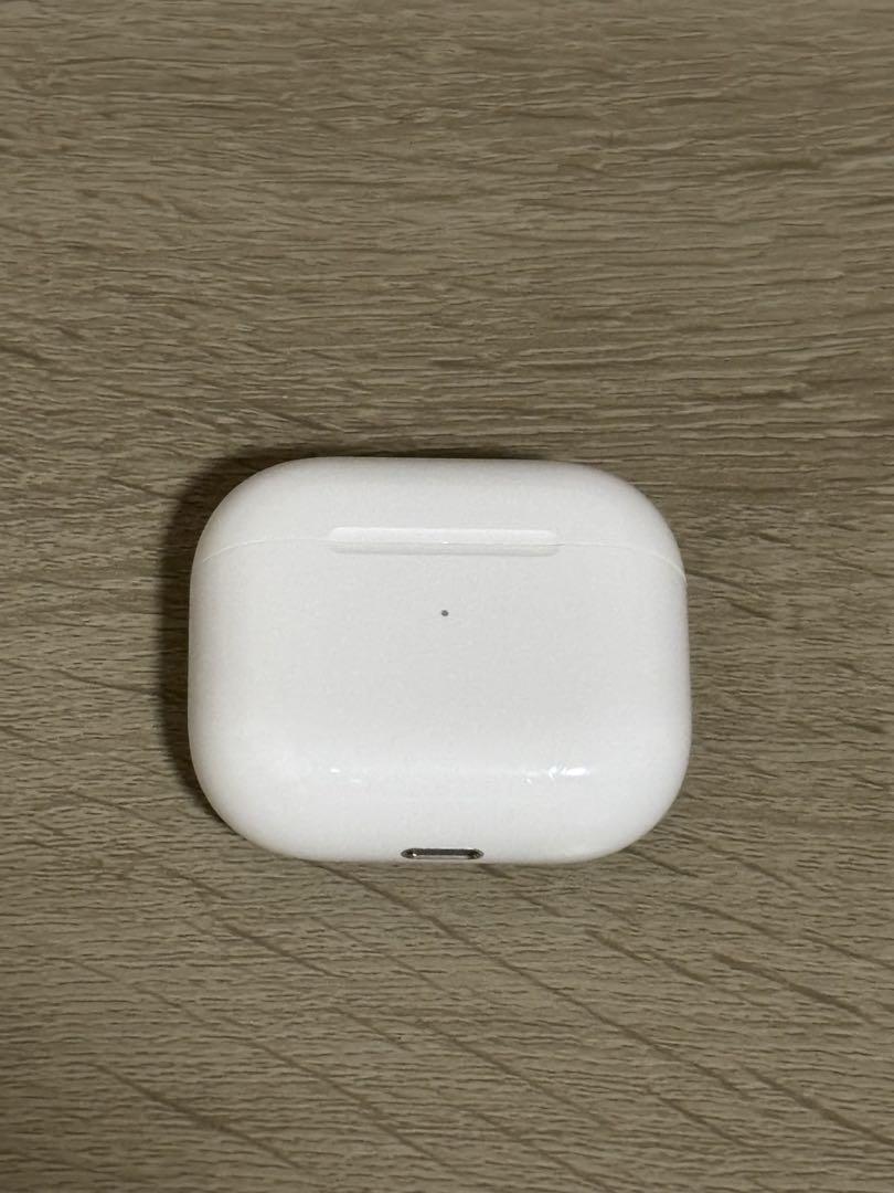 AirPods 第3世代 充電ケース付き