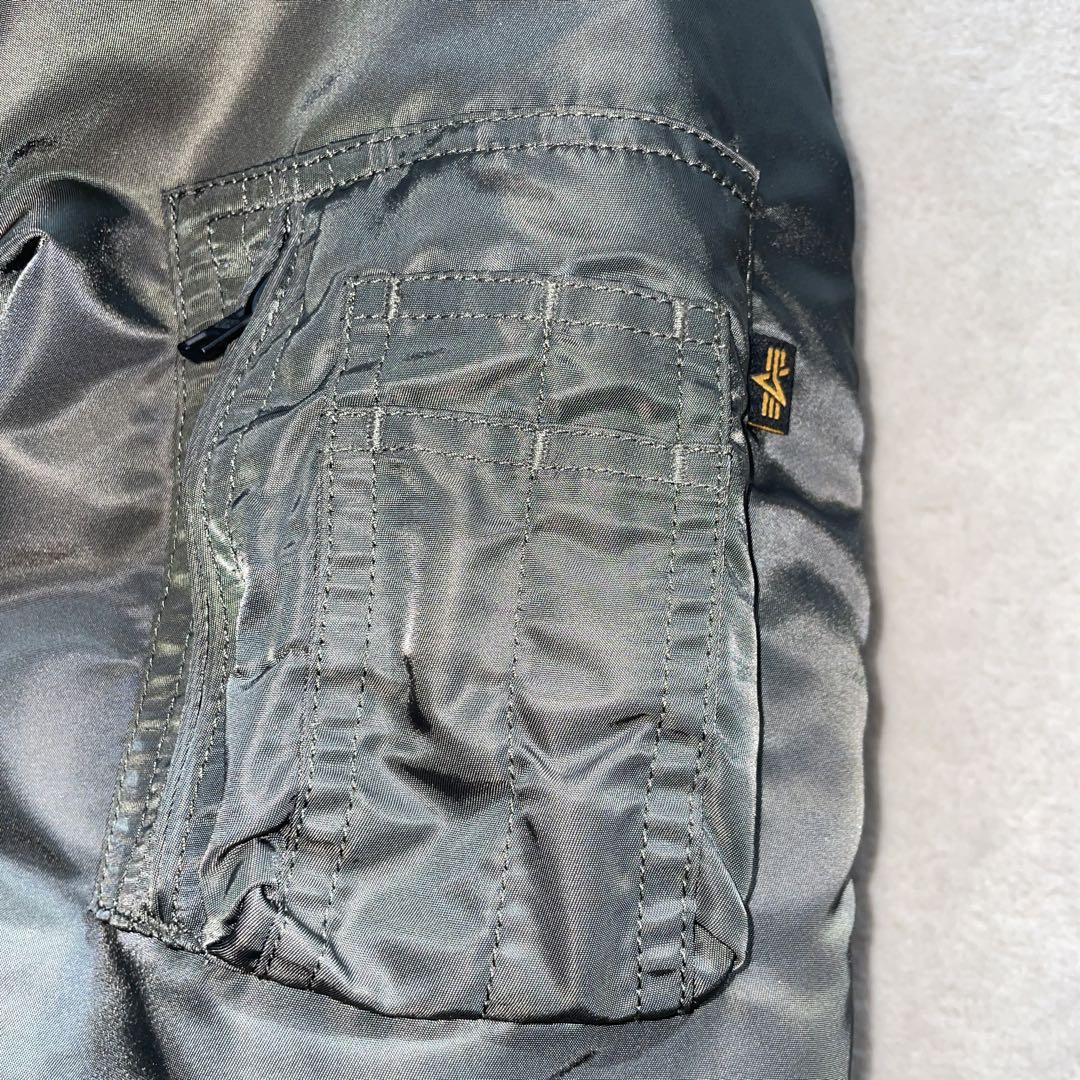 ALPHA INDUSTRIES  MA-1ジャケット