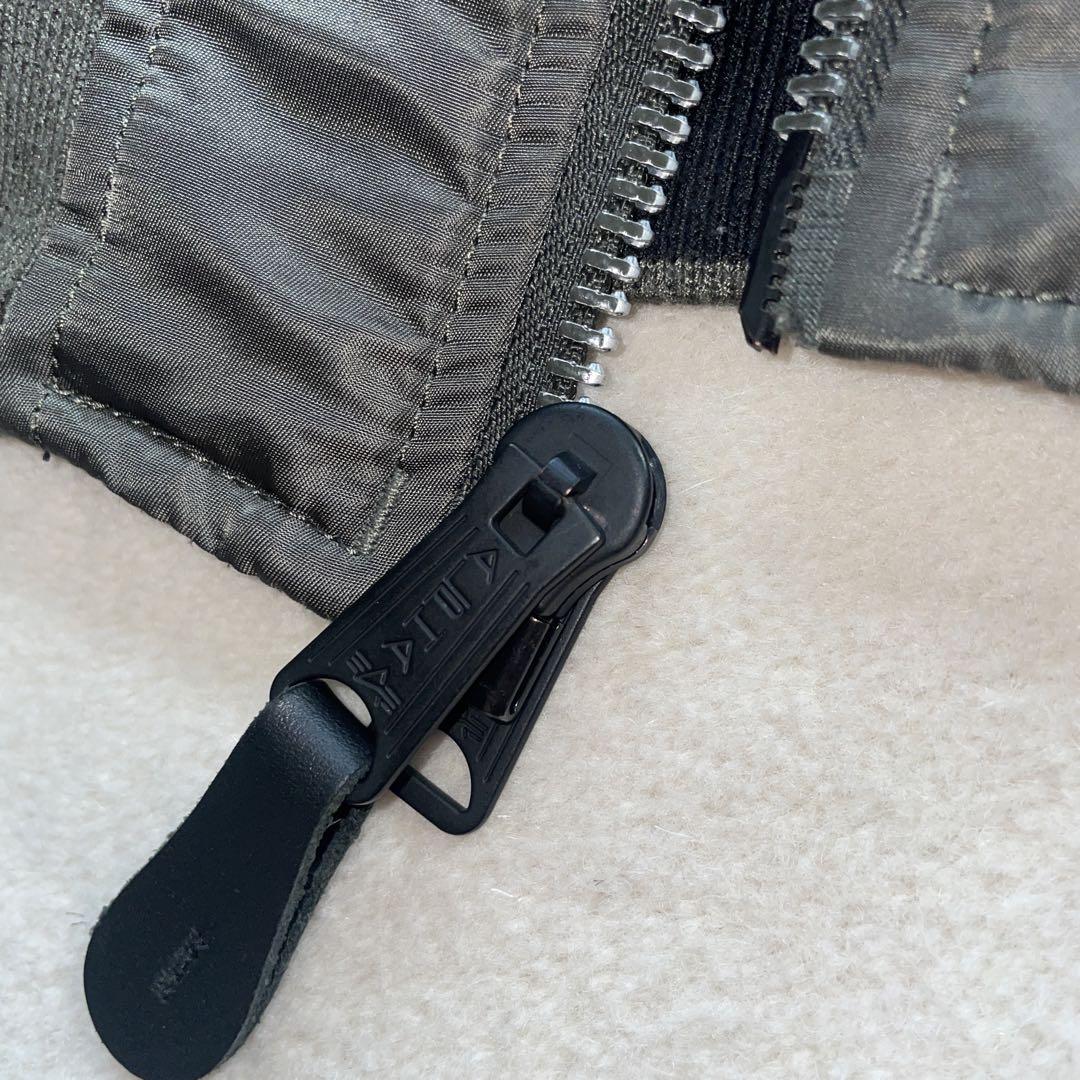 ALPHA INDUSTRIES  MA-1ジャケット