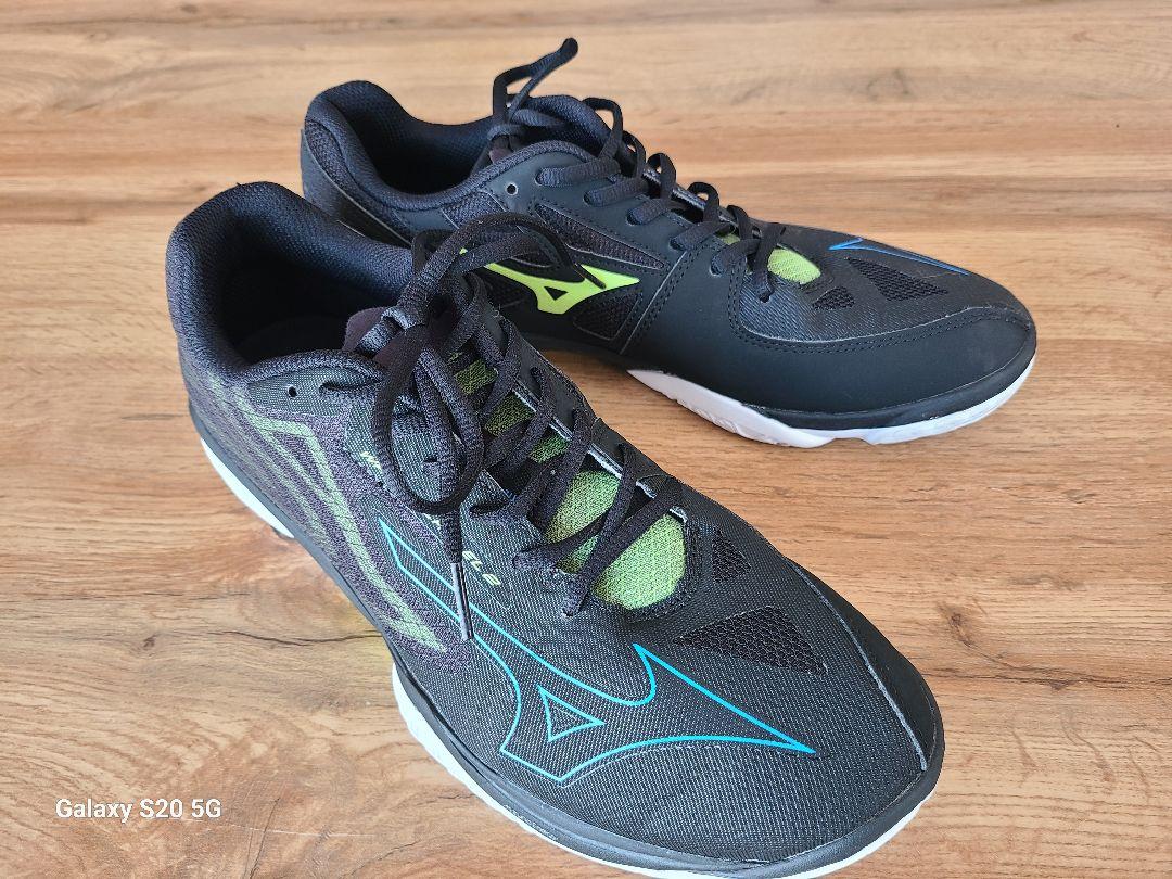 Mizuno Wave Claw 6 バドミントンシューズ