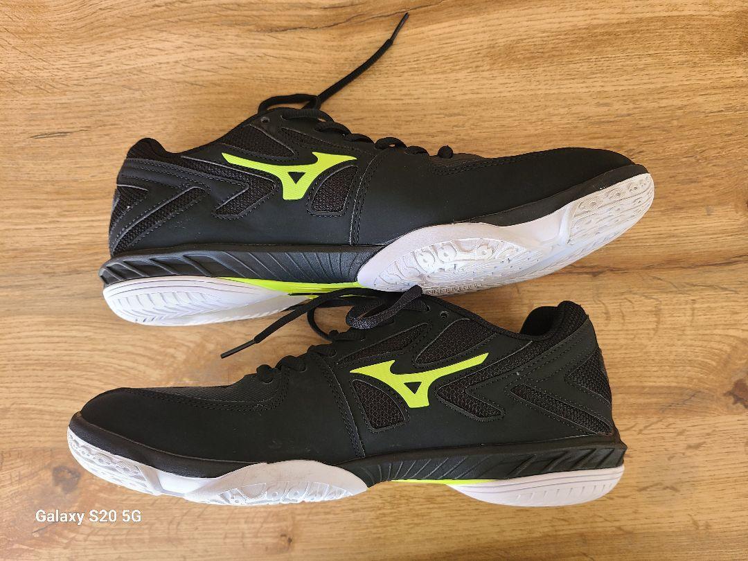 Mizuno Wave Claw 6 バドミントンシューズ