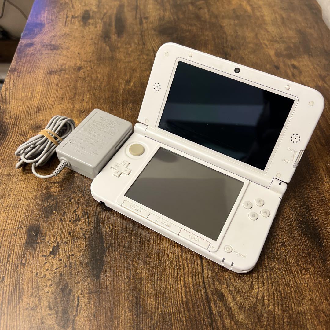 Nintendo 3DS LL ￼ニンテンドー