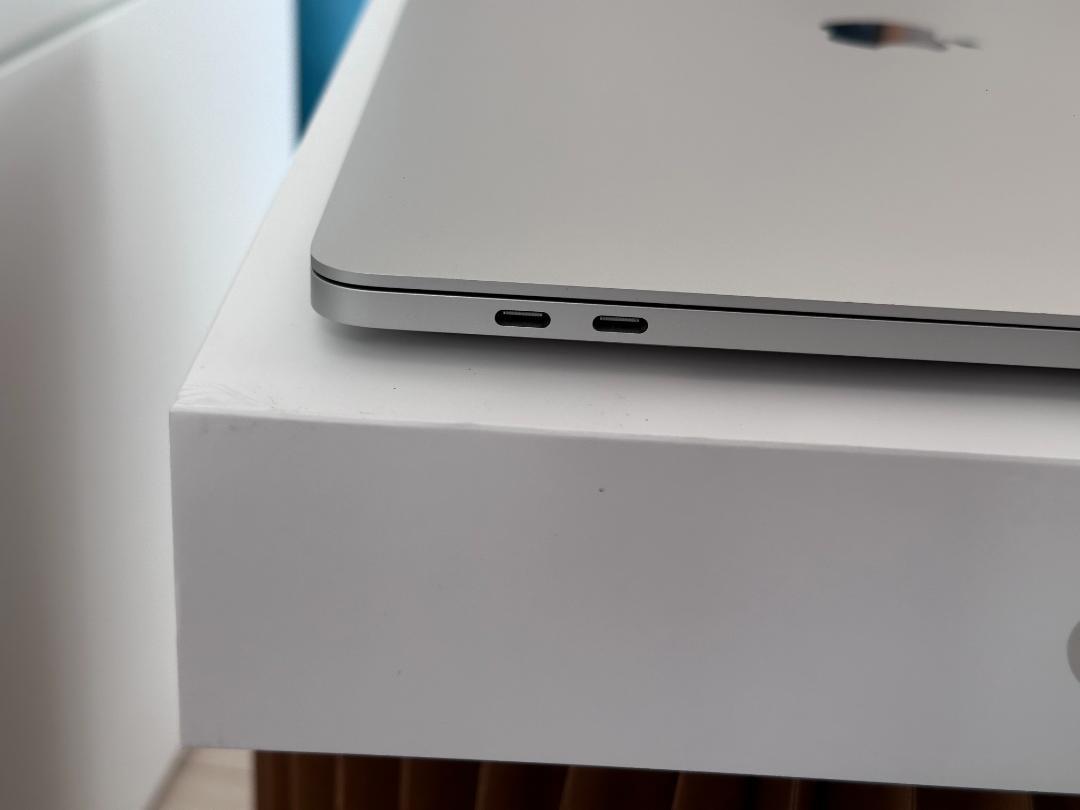 MacBook Pro 16インチ 2019 2.6/32GB/1TB/US