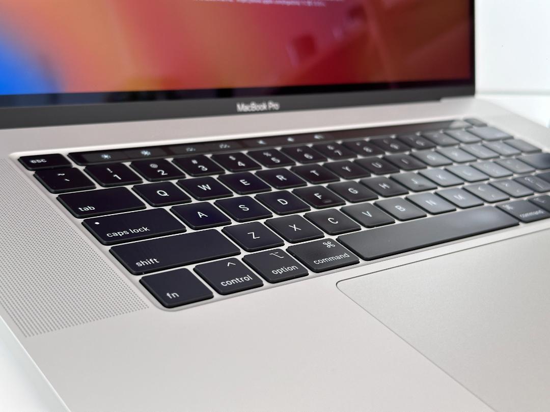 MacBook Pro 16インチ 2019 2.6/32GB/1TB/US