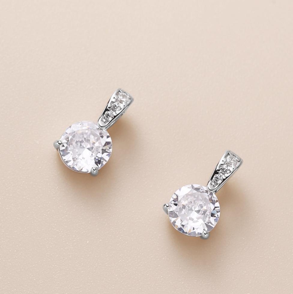 大粒1.25ct CZダイヤ ピアス シルバー925 刻印有 - メルカリ