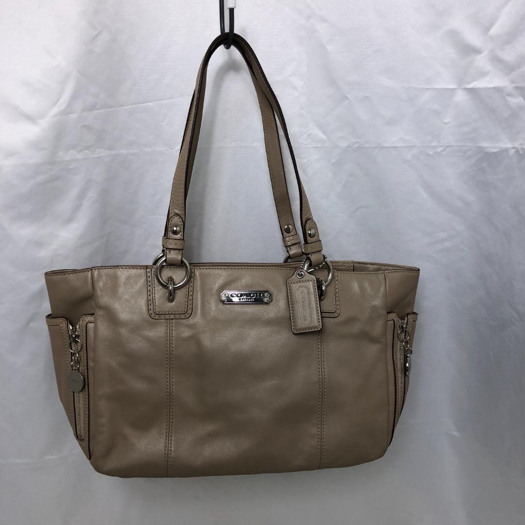 COACH バッグ ベージュ 6813