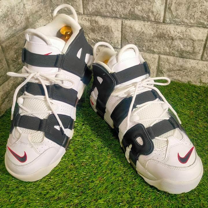 美品】大人気 NIKE AIR MOREUPTEMPO ホワイト ブラック 新品 48.0%OFF