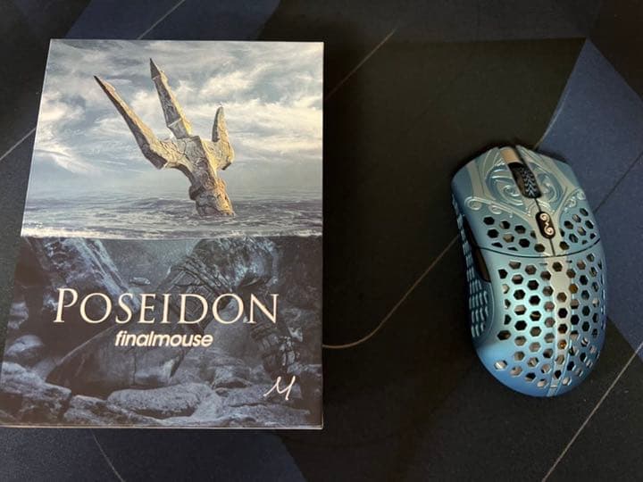 Finalmouse Starlight-12 POSEIDON Medium www.cicc.ky