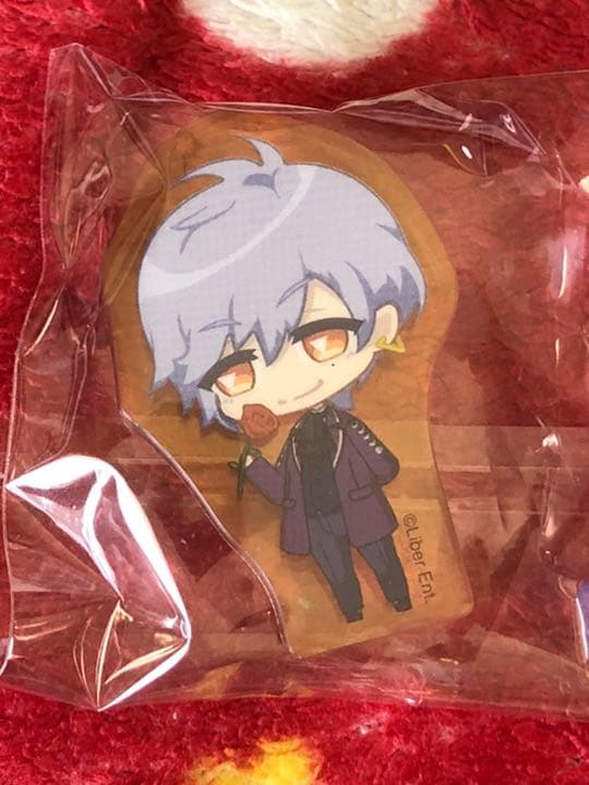 メルカリ A3 アクリルフィギュア 斑鳩三角 キャラクターグッズ 900 中古や未使用のフリマ