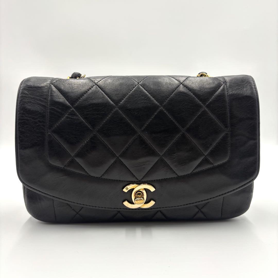 美品✨ CHANEL マトラッセ ダイアナフラップ ショルダーバッグ 美品✨ CHANEL マトラッセ ダイアナフラップ ショルダーバッグ