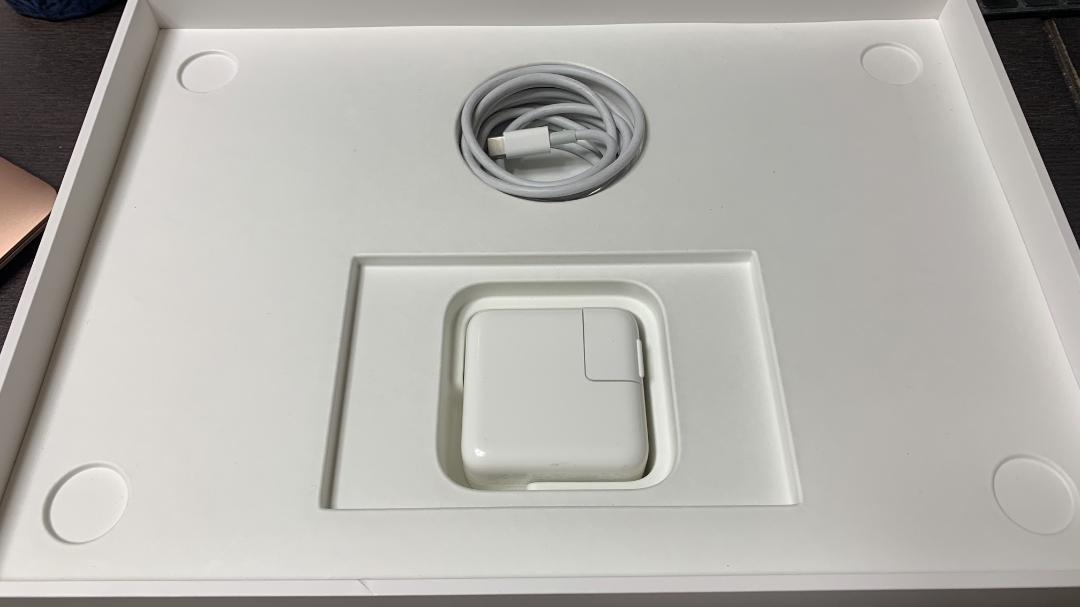 【たかぱち様用】MacBook Air 2018 MUQV2J/A
