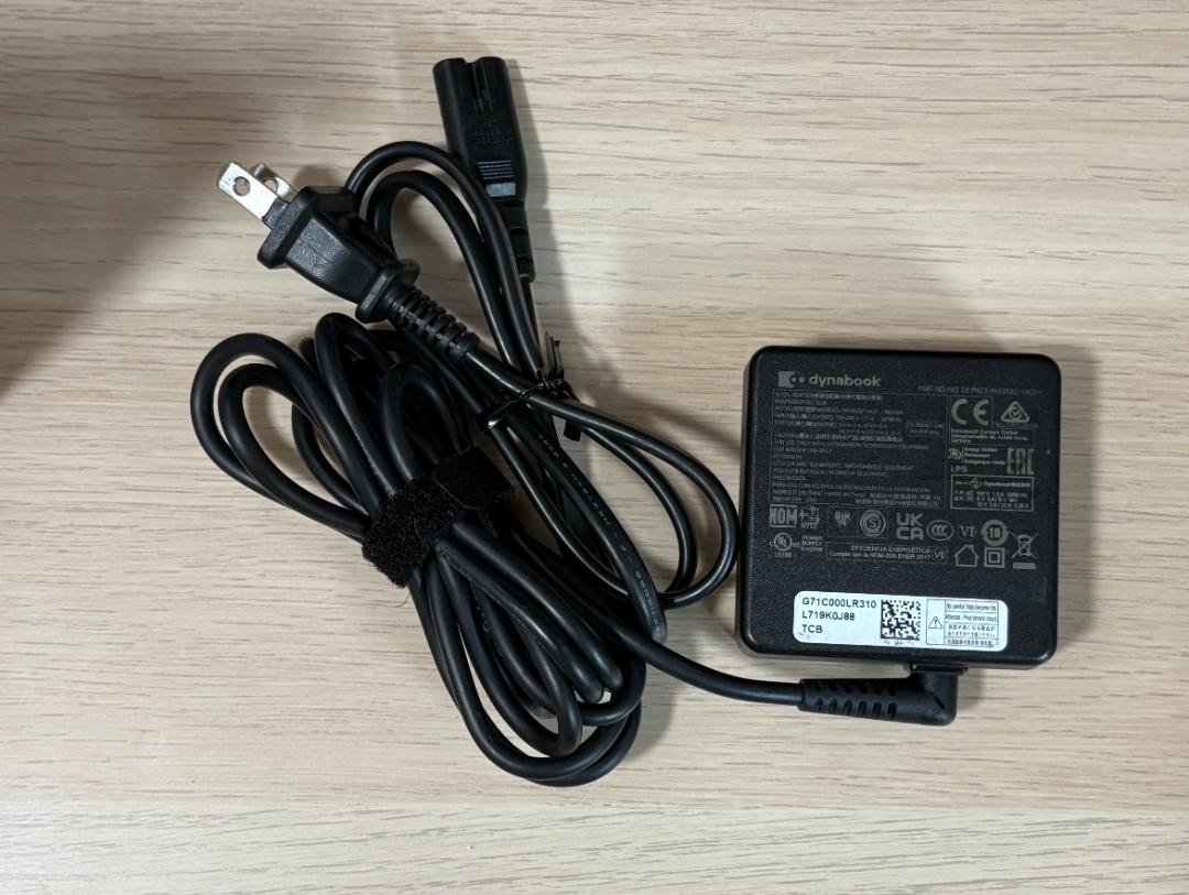 未使用に近い dynabook G83/KW 12世代i5 軽量900g/LTE