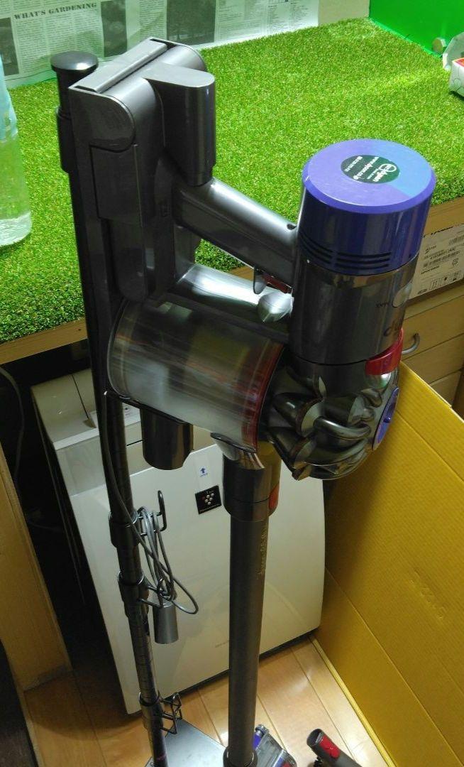 ダイソン　Dyson スタンド付 V8　コードレス　クリーナー　掃除機　SV10