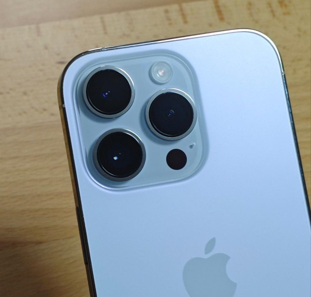 iPhone14 Pro 1TB バッテリー100% シルバー SIMフリー