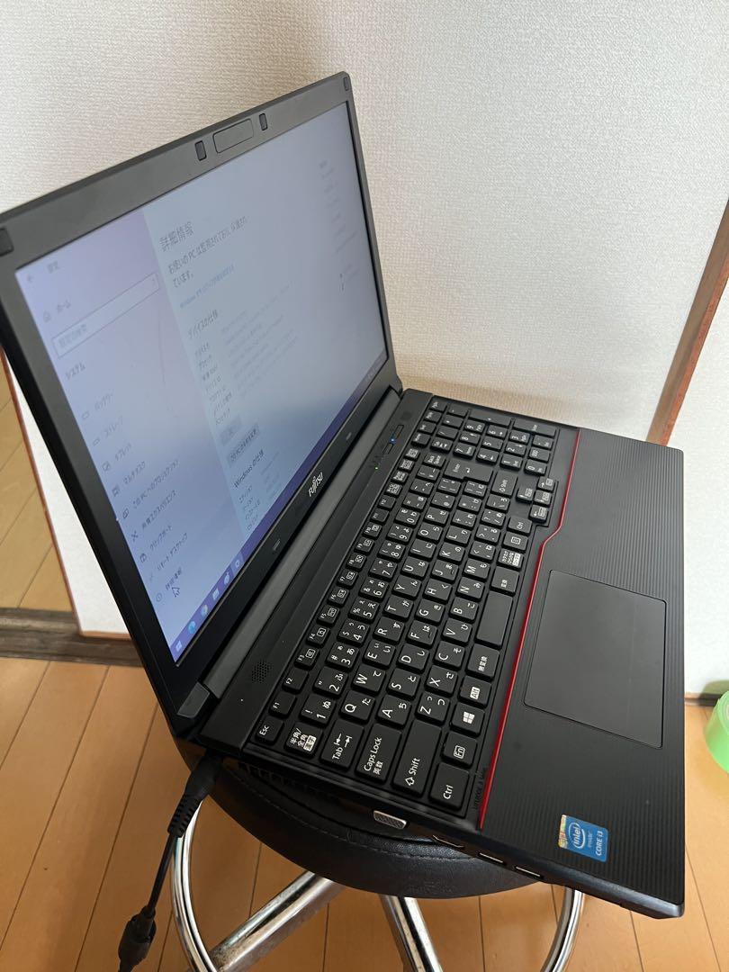 富士通 ノートPC 黒 赤 ACアダプター付