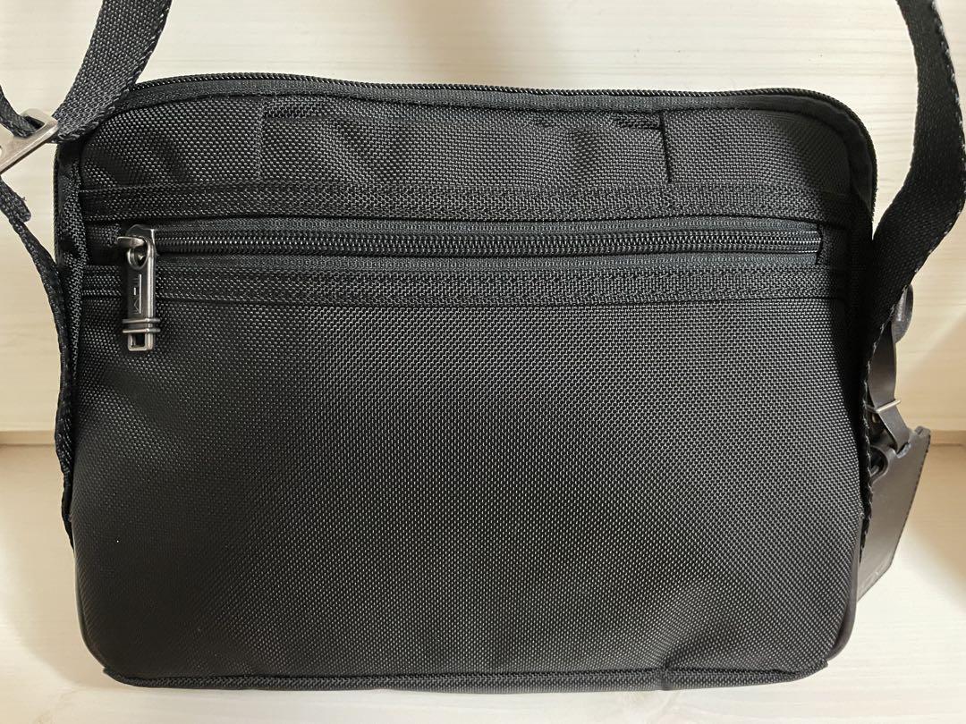 TUMI トゥミ　ショルダーバッグ ブラック