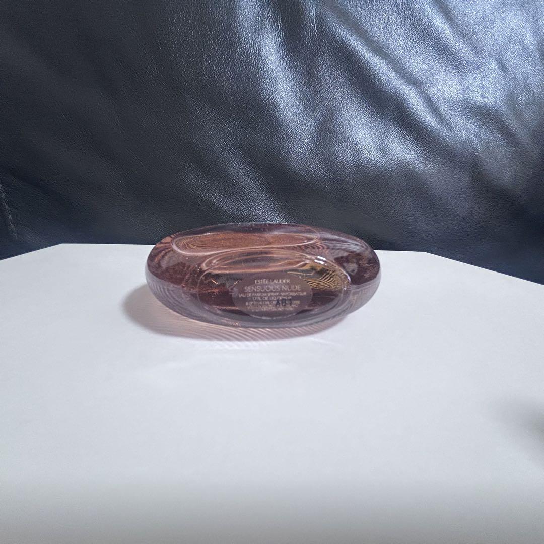 エスティローダー　センシュアスヌード　EDP 50ミリ　ほぼ未使用