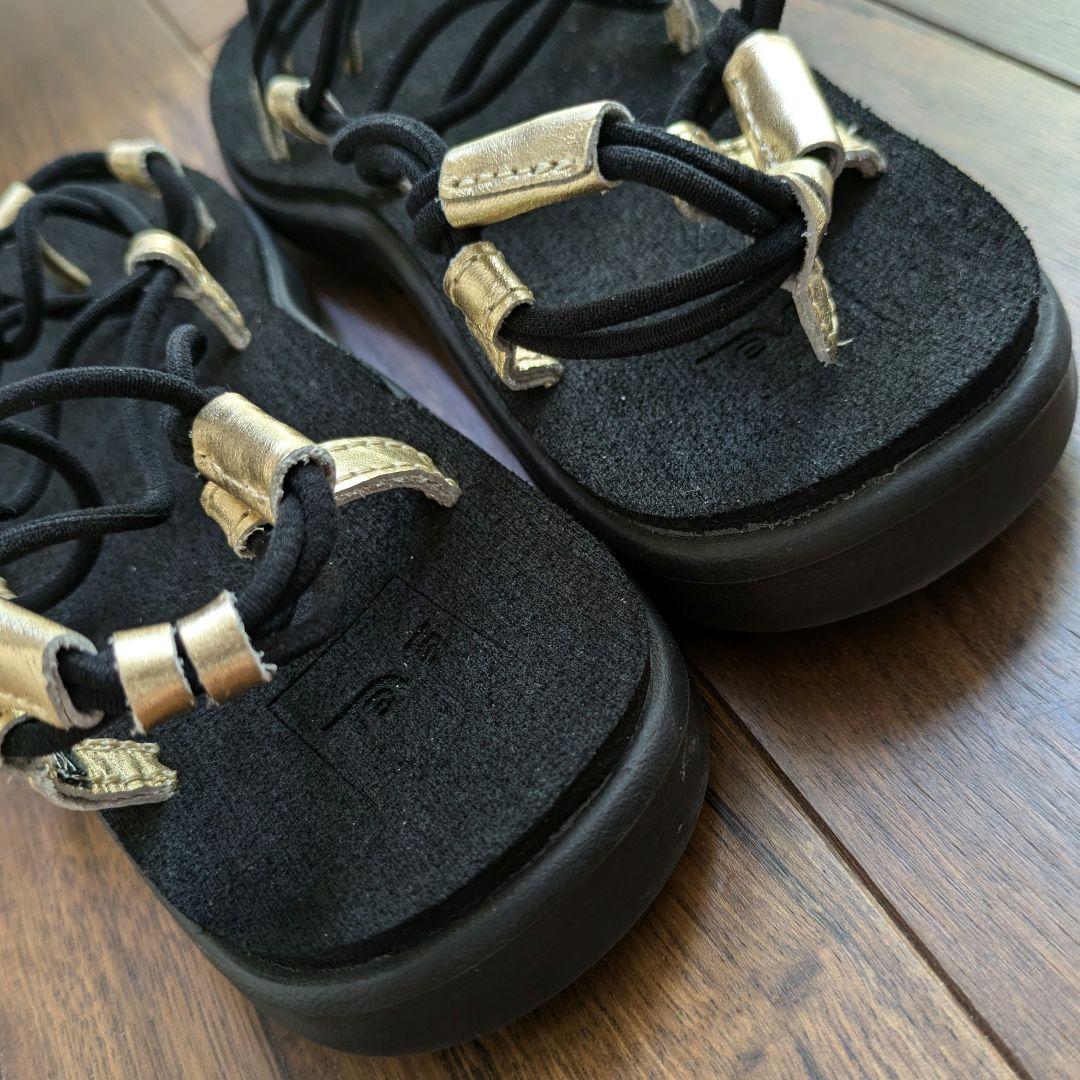 KEEN ユニーク サンダル TEVA VOYA INFINITY - メルカリ