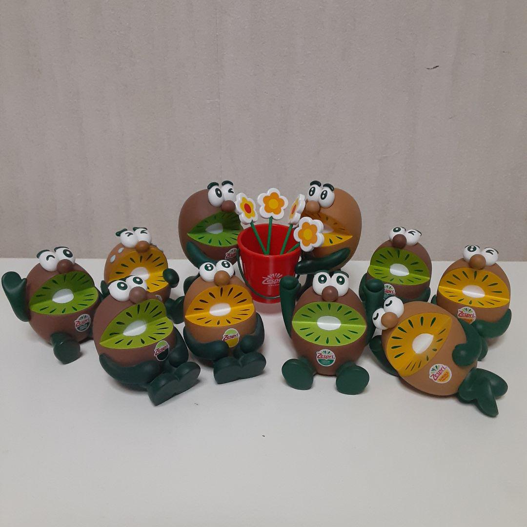 Zespri キウイブラザーズ フィギュア 10体セット お花付き