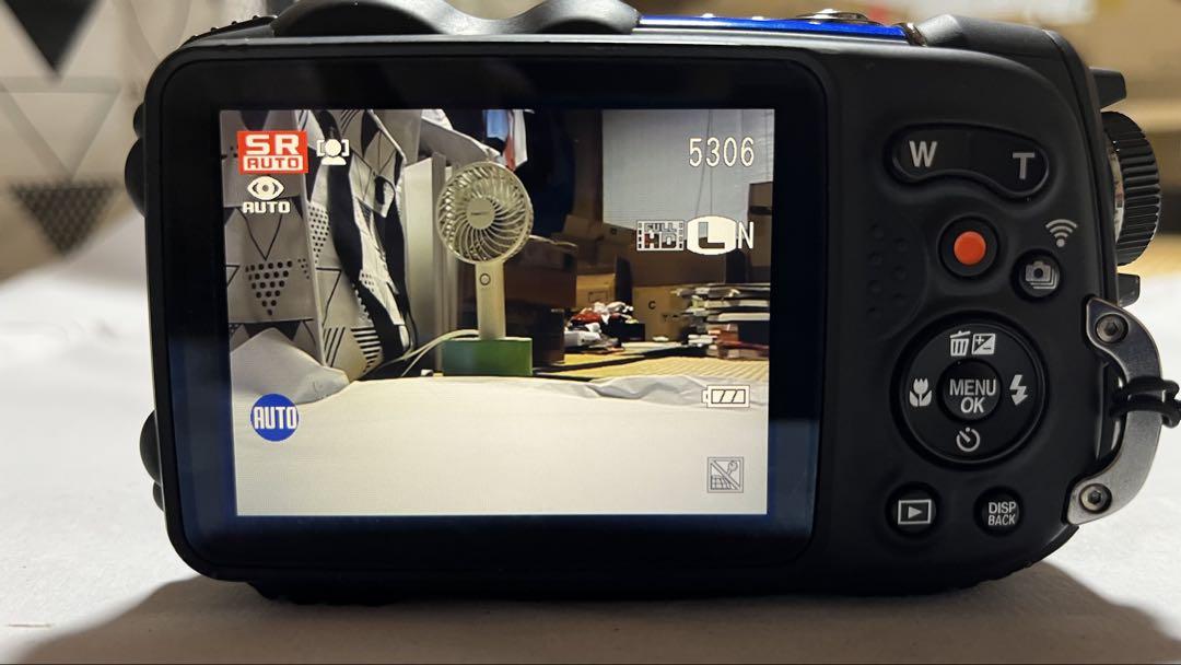 FUJIFILM FINEPIX XP200 富士フイルム