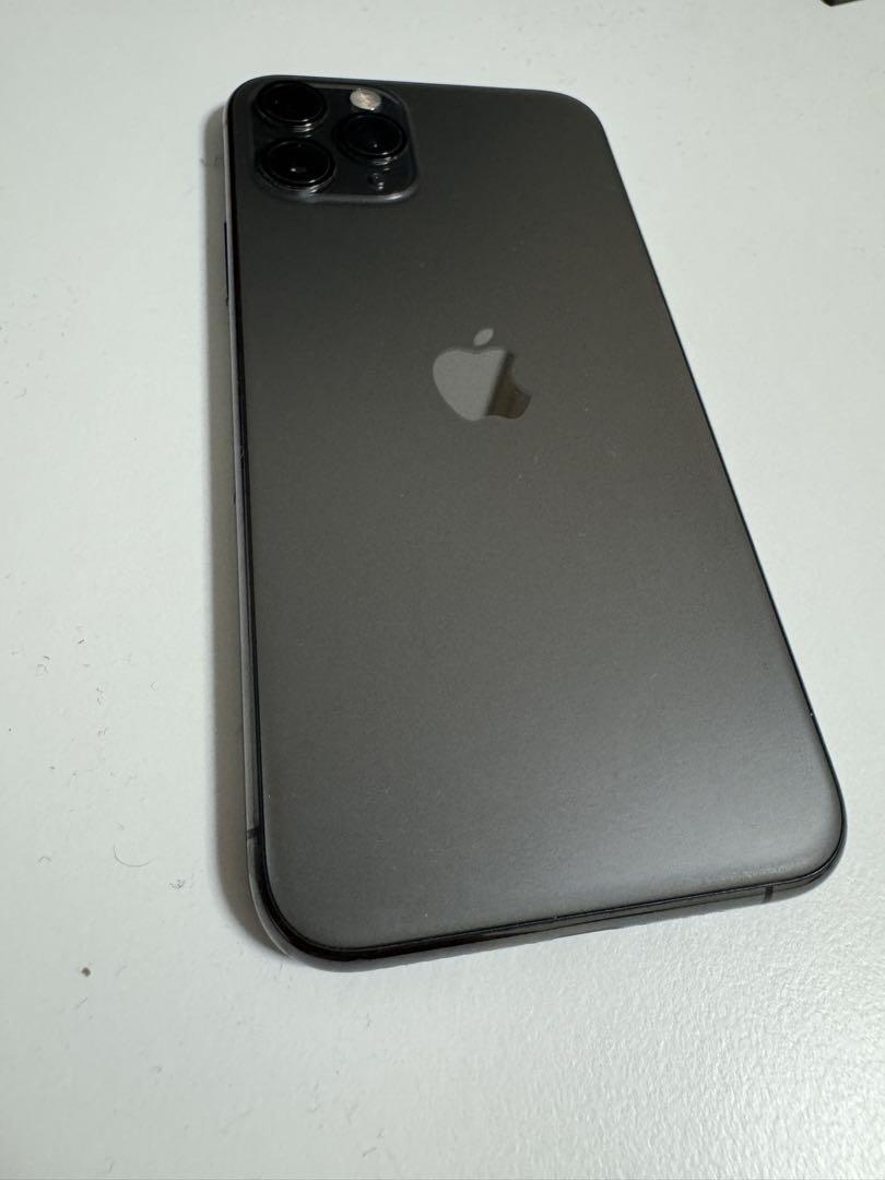 iPhone 11pro 256GB  箱と充電器付き　simなし