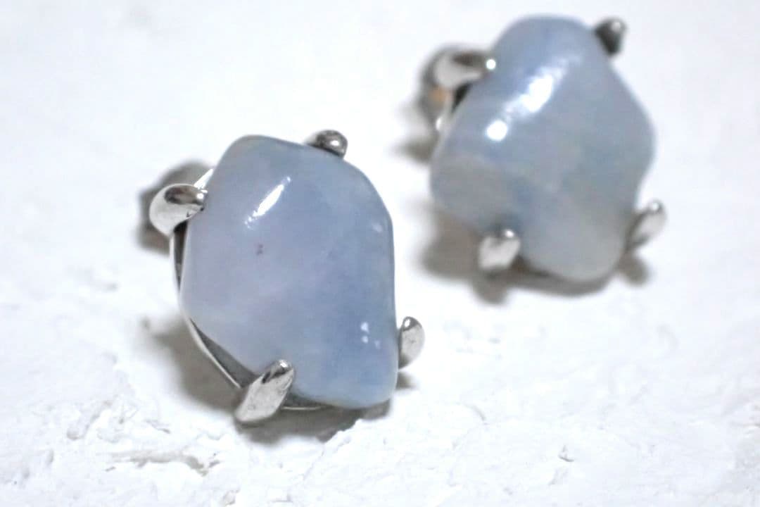 糸魚川翡翠　入コン沢　青　ピアス　sv925　送料無料