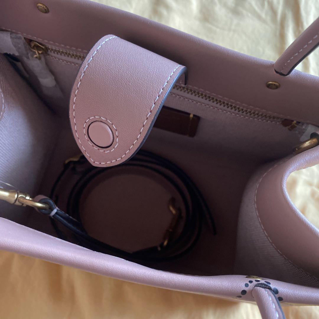 COACH カシンキャリー22ウィズトロンプルイユプリント