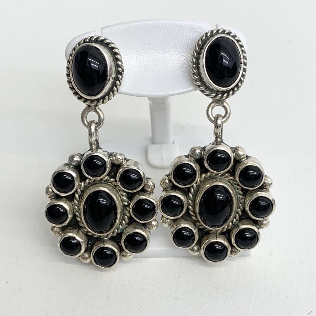 Geneva Apachito シルバー ジェネバ アパチート ピアス 黒