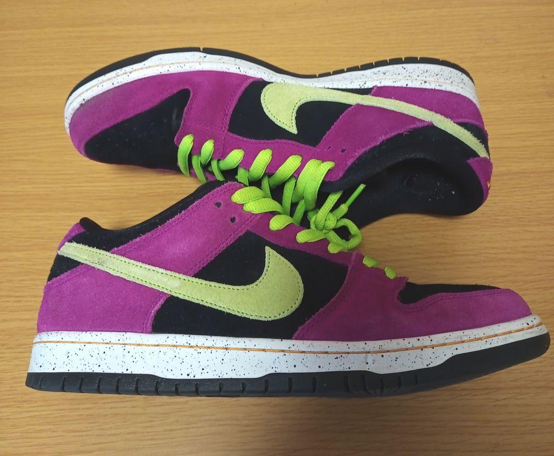 NIKE SB DUNK LOW 