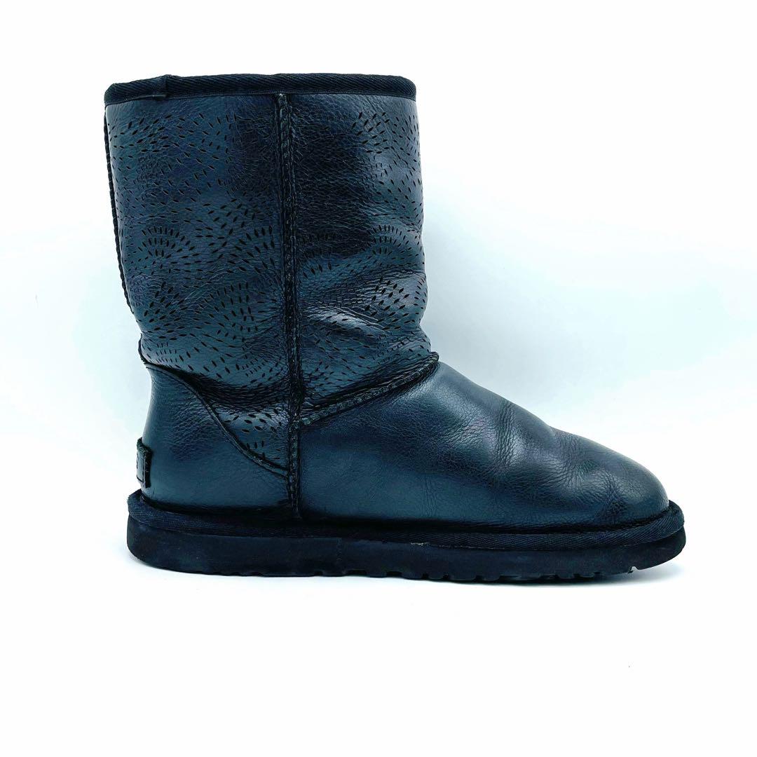 UGG アグ　レザーブーツ　ブラック　パンチング　1873