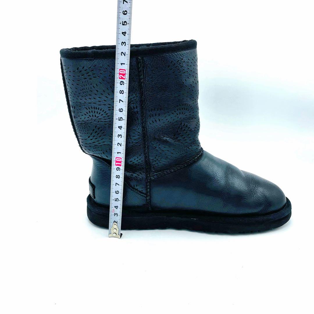 UGG アグ　レザーブーツ　ブラック　パンチング　1873