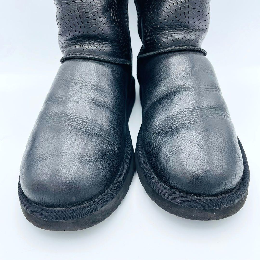 UGG アグ　レザーブーツ　ブラック　パンチング　1873