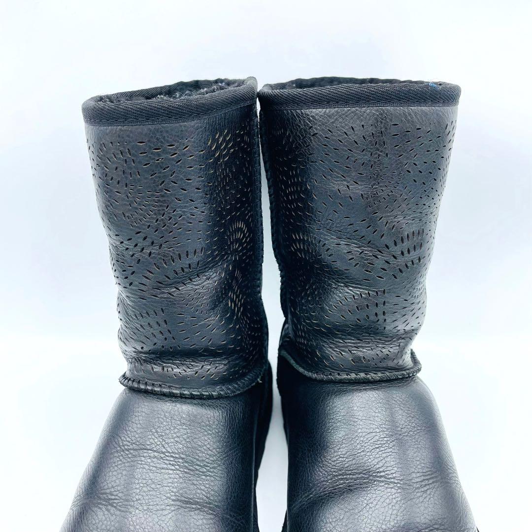 UGG アグ　レザーブーツ　ブラック　パンチング　1873