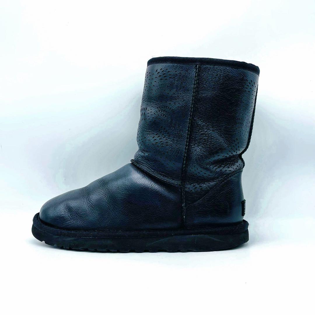 UGG アグ　レザーブーツ　ブラック　パンチング　1873